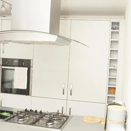 Apartmán Deluxe Centre 4 Bedroom Entire Town House